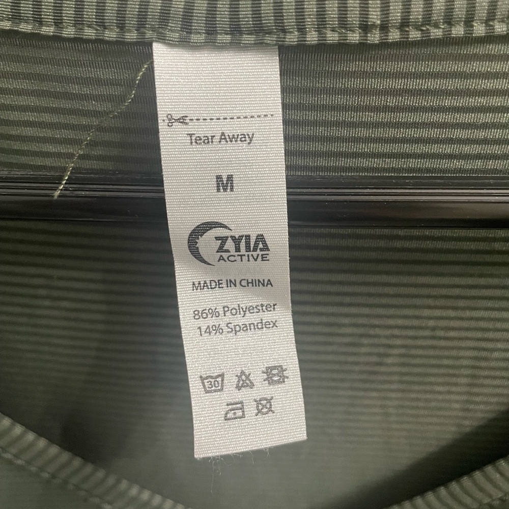 Zyia Pine Green Wanderer Short Sleeve T Short Sz M - Picture 7 of 7
